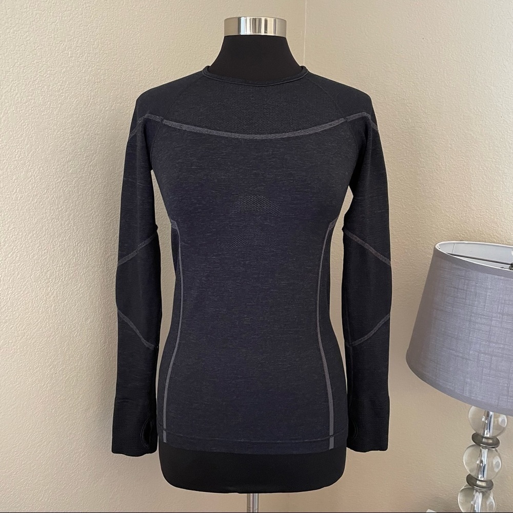 Athleta Long Sleeve Charcoal Athletic Top Size S